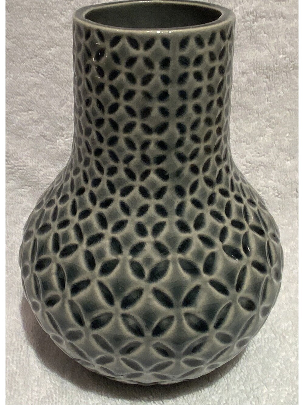 Tozai Home 6.25” Handmade Aetisan Studio Vase